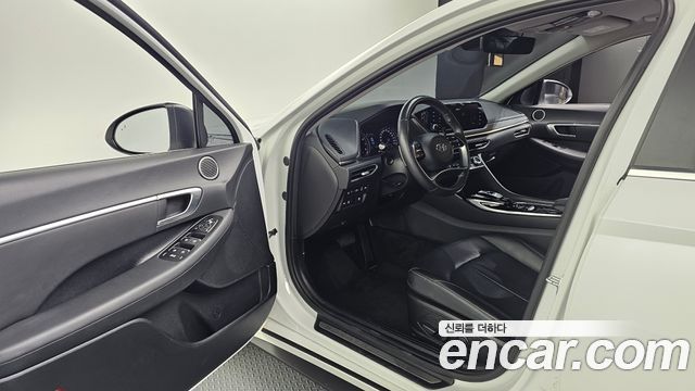 Hyundai Sonata (DN8) 2.0 Premium 2021 — фото 10