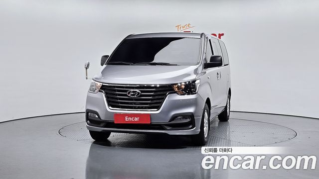 Hyundai Grand Starex Van 5-Seater Modern 2021 — фото 3