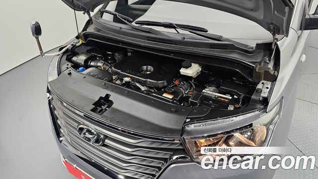 Hyundai Grand Starex Van 5-Seater Modern 2021 — фото 6