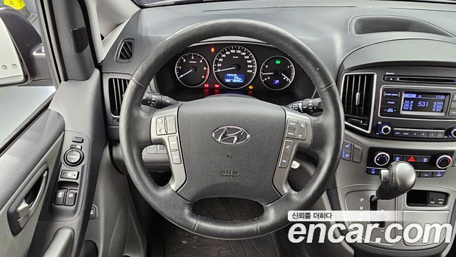 Hyundai Grand Starex Van 5-Seater Modern 2021 — фото 13