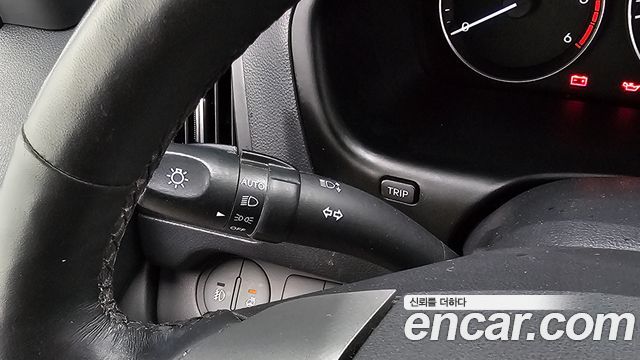 Hyundai Grand Starex Van 5-Seater Modern 2021 — фото 18