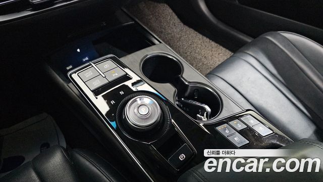 Kia K8 2.5 Gasoline 2WD Noblesse 2022 — фото 9