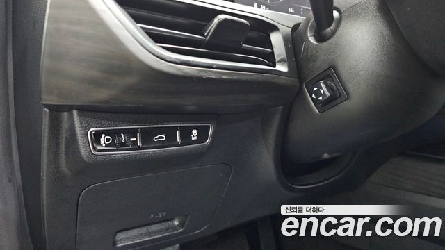 Kia K8 2.5 Gasoline 2WD Noblesse 2022 — фото 14