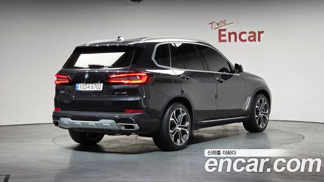 BMW X5 (G05) xDrive 40i xLine 2022 — фото 2