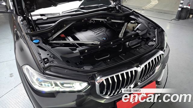 BMW X5 (G05) xDrive 40i xLine 2022 — фото 6