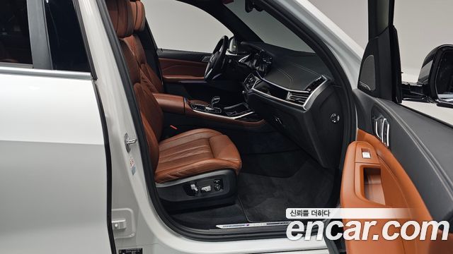 BMW X7 (G07) M50i 6STR 2022 — фото 10