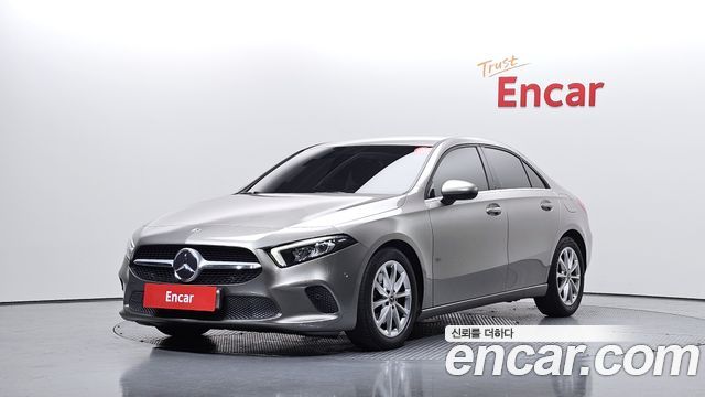 Mercedes-Benz A-Class (W177) A220 Sedan 2020 — фото 1