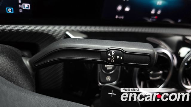 Mercedes-Benz A-Class (W177) A220 Sedan 2020 — фото 9