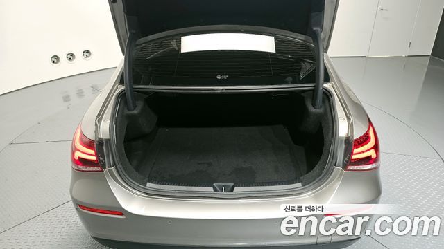 Mercedes-Benz A-Class (W177) A220 Sedan 2020 — фото 20