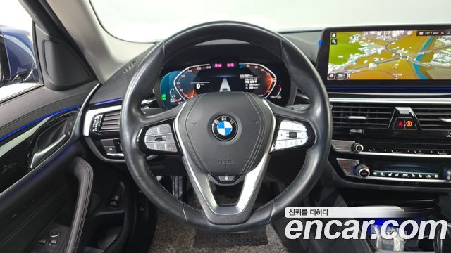 BMW 5 Series (G30) 523d xDrive Luxury 2021 — фото 13
