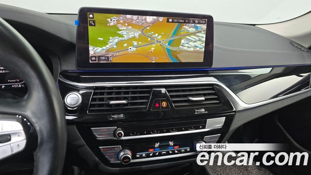 BMW 5 Series (G30) 523d xDrive Luxury 2021 — фото 14