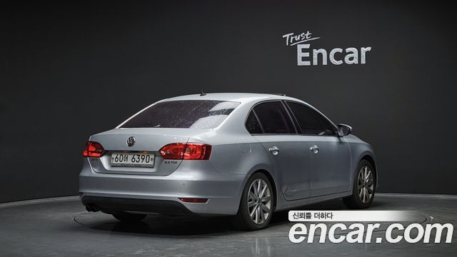 Volkswagen Jetta 2.0 TDI 6th 2012 — фото 2