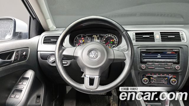 Volkswagen Jetta 2.0 TDI 6th 2012 — фото 13