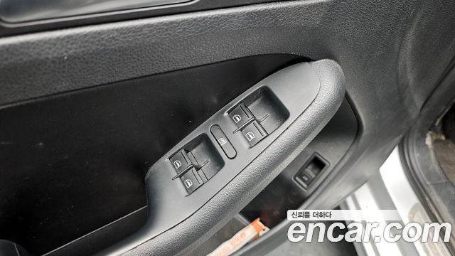 Volkswagen Jetta 2.0 TDI 6th 2012 — фото 17