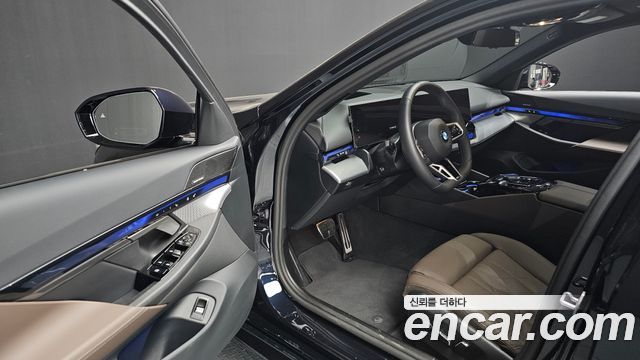 BMW 5 Series (G60) 520i M Sport 2025 — фото 11