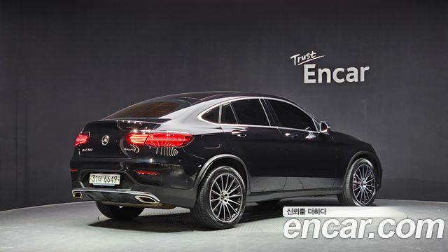 Mercedes-Benz GLC-Class (X253) GLC300 4MATIC AMG Line Coupe 2019 — фото 2