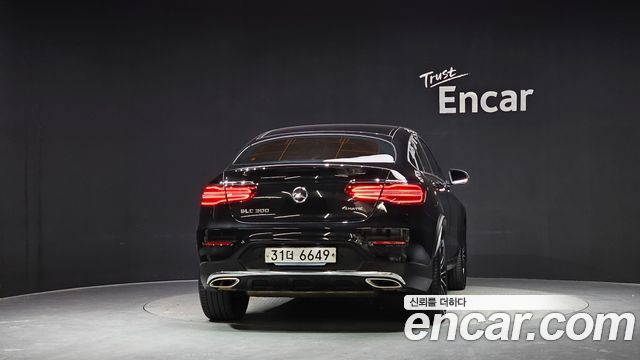 Mercedes-Benz GLC-Class (X253) GLC300 4MATIC AMG Line Coupe 2019 — фото 4