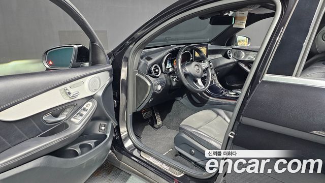 Mercedes-Benz GLC-Class (X253) GLC300 4MATIC AMG Line Coupe 2019 — фото 14