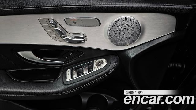 Mercedes-Benz GLC-Class (X253) GLC300 4MATIC AMG Line Coupe 2019 — фото 22