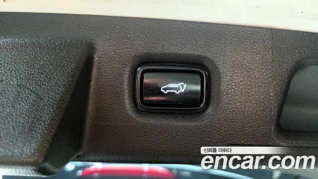 Hyundai Santa Fe Gasoline 2.5T 2WD Exclusive 2022 — фото 20