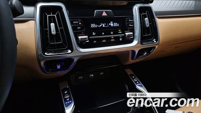 Kia Sorento (IV) Diesel 2.2 2WD Noblesse 2023 — фото 17