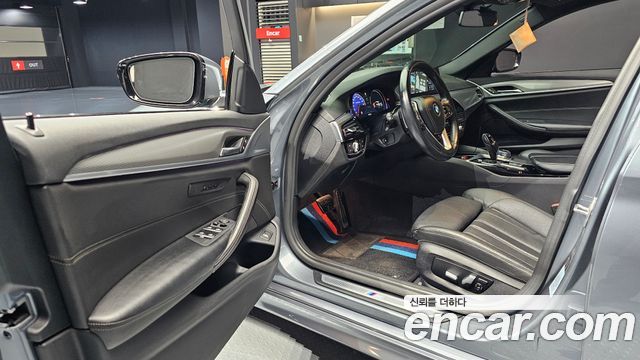 BMW 5 Series (G30) 530i M Sport Package 2017 — фото 11
