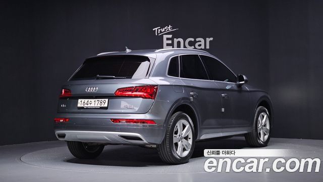 Audi Q5 (FY) 40 TDI Quattro Premium 2020 — фото 2