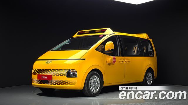 Hyundai Staria L3.5  Kinder Safety Car 15-Seater 2024 — фото 1