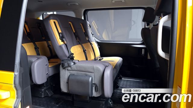 Hyundai Staria L3.5  Kinder Safety Car 15-Seater 2024 — фото 12