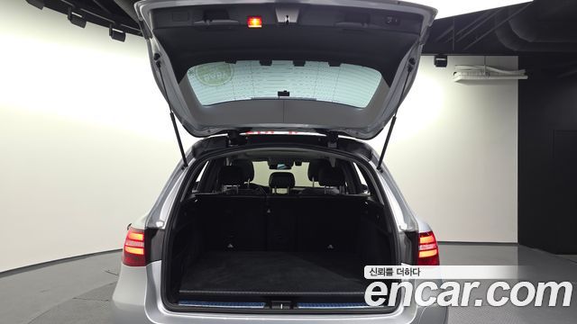 Mercedes-Benz GLC-Class (X253) GLC350e 4MATIC Premium 2019 — фото 20