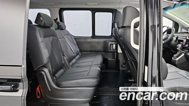 Hyundai Staria 4WD Tourer 9-Seater Modern 2025 — фото 12