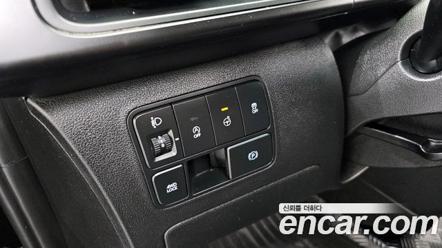 Hyundai Staria 4WD Tourer 9-Seater Modern 2025 — фото 18