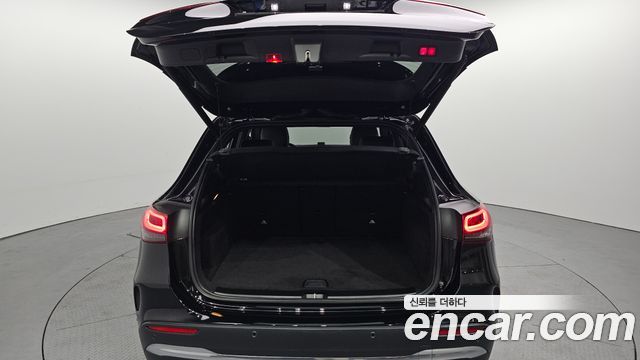 Mercedes-Benz GLA-Class (H247) GLA250 4MATIC 2020 — фото 20