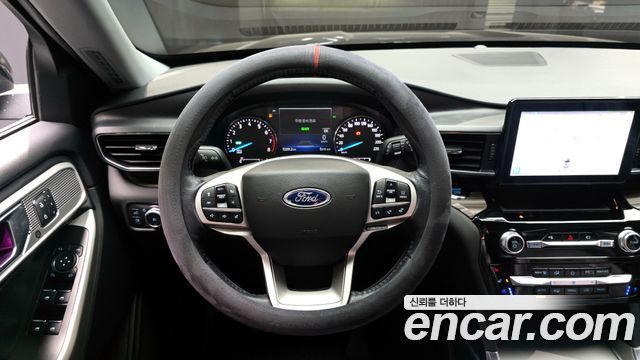 Ford Explorer (VI) 3.3 Hybrid 2022 — фото 13