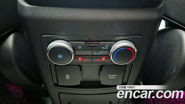 Ford Explorer (VI) 3.3 Hybrid 2022 — фото 19