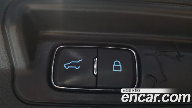 Ford Explorer (VI) 3.3 Hybrid 2022 — фото 20