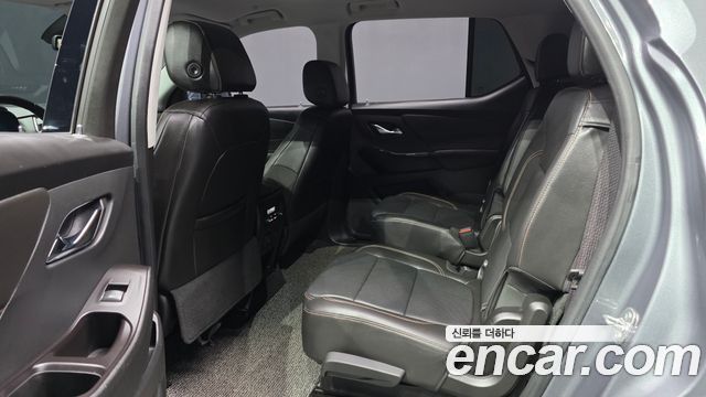 Chevrolet Traverse 3.6 AWD Premier 2020 — фото 11