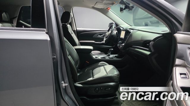 Chevrolet Traverse 3.6 AWD Premier 2020 — фото 12