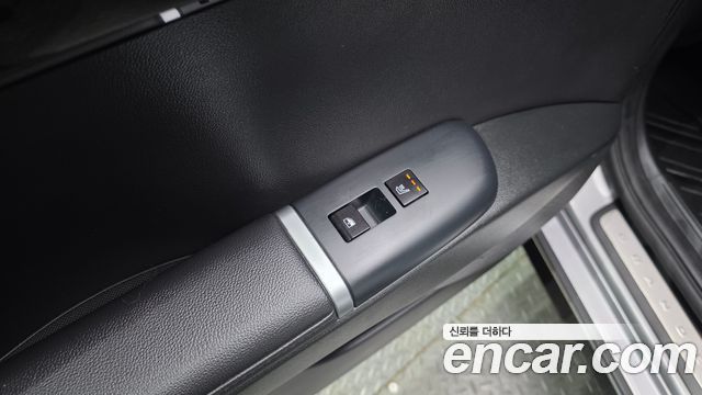 Hyundai Grandeur (GN7) 3.5 LPG 2WD (Taxi) Deluxe 2024 — фото 19