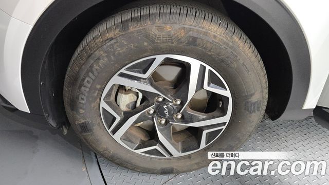 Kia Sportage (V) Diesel 2.0 2WD Prestige 2022 — фото 5
