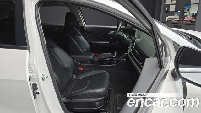 Kia Sportage (V) Diesel 2.0 2WD Prestige 2022 — фото 12