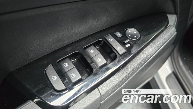 Kia Sportage (V) Diesel 2.0 2WD Prestige 2022 — фото 14