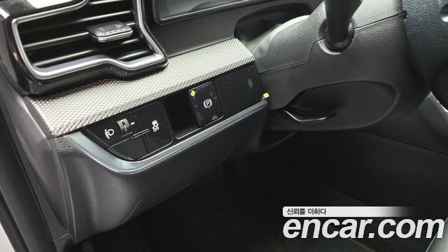 Kia Sportage (V) Diesel 2.0 2WD Prestige 2022 — фото 15