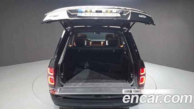 Land Rover Range Rover (IV) 5.0 SC Range Rover Fifty 2021 — фото 24
