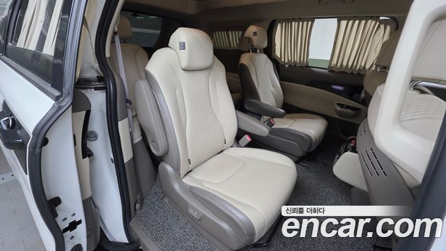 Kia Carnival (IV) Diesel 9-Seater Hi-Limousine Signature 2021 — фото 12