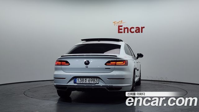 Volkswagen Arteon 2.0 TDI Premium 2019 — фото 4