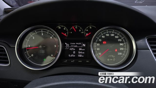 Peugeot 508 1.6 e-HDi Active First Generation 2014 — фото 8