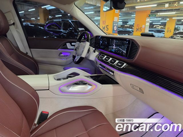 Mercedes-Benz GLS-Class (X167) Maybach GLS600 4MATIC Manufakur 2023 — фото 22