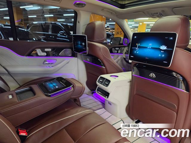 Mercedes-Benz GLS-Class (X167) Maybach GLS600 4MATIC Manufakur 2023 — фото 23