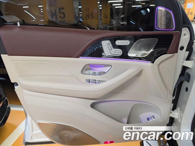 Mercedes-Benz GLS-Class (X167) Maybach GLS600 4MATIC Manufakur 2023 — фото 24